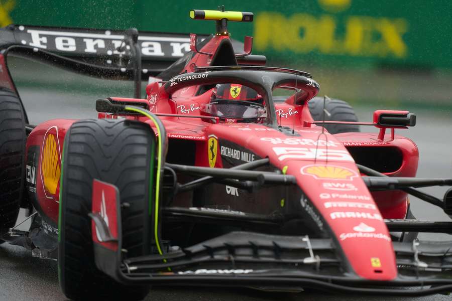 Sainz vai largar de décimo primeiro no domingo