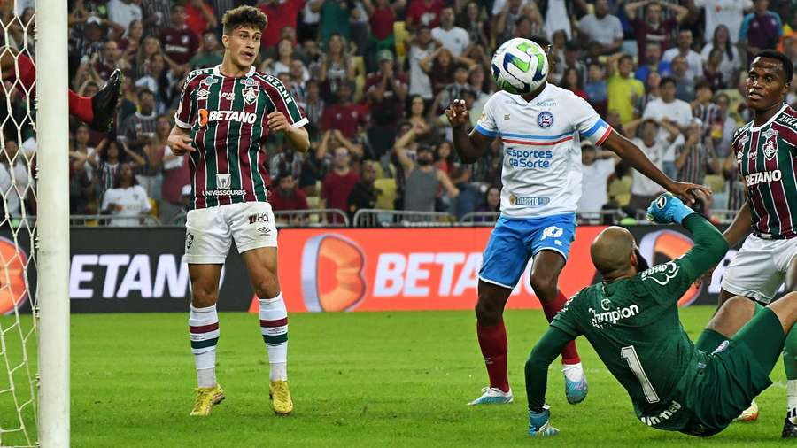 Danilo Fernandes fez grandes defesas antes de se machucar