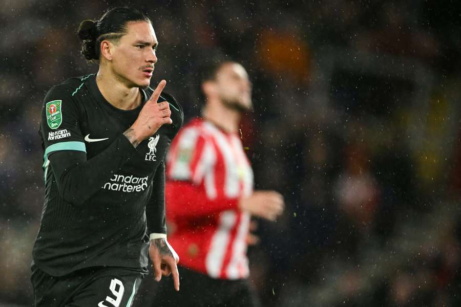 Liverpool's Uruguayan striker #09 Darwin Nunez celebrates after scoring his team's first goal 