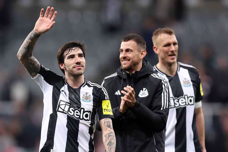 Sandro Tonali applauds supporters after Newcastle's win over Brentford on Wednesday