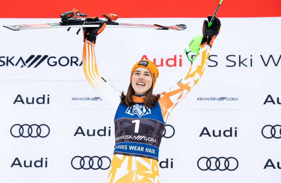 Vlhovú sme na lyžiach nevideli už rok. Vlhovú sme na lyžiach nevideli už rok.