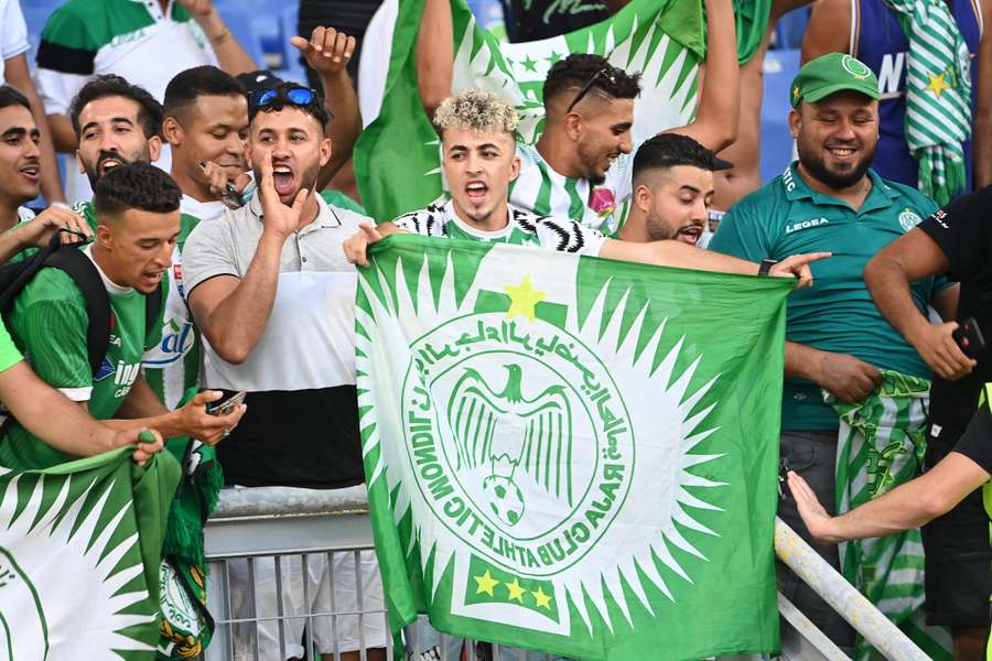 Adeptos do Raja Casablanca