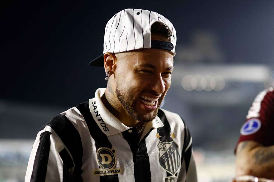 Neymar's World Cup hopes are over? Santos star out of Brazil friendlies in huge scare Neymar's World Cup hopes are over? Santos star out of Brazil friendlies in huge scare