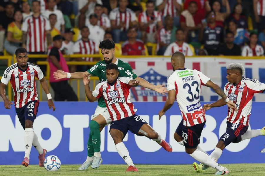 El Palmeiras suma un punto lejos de casa