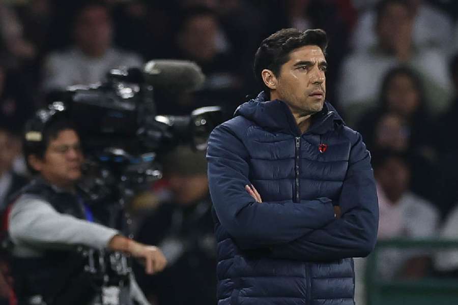 Abel elogiou desempenho da LDU de Tiago Nunes