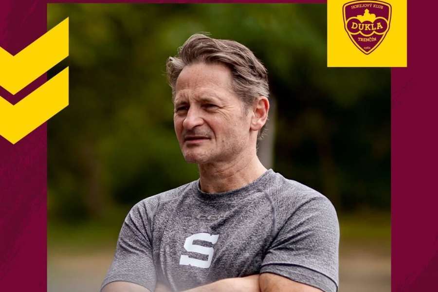 Otakar Vejvoda sa stal novým trénerom Dukly Trenčín. Otakar Vejvoda sa stal novým trénerom Dukly Trenčín.