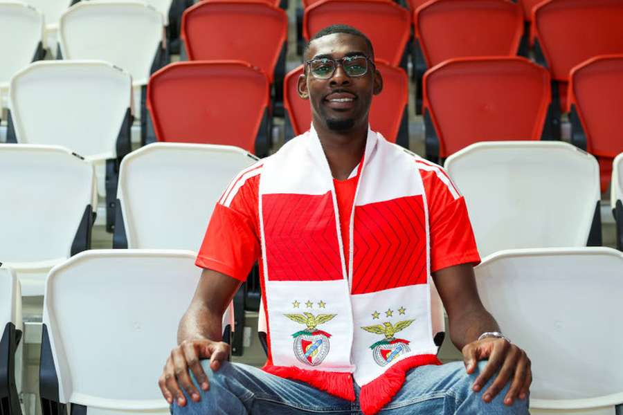 Eduardo Francisco renovou por duas épocas pelo Benfica