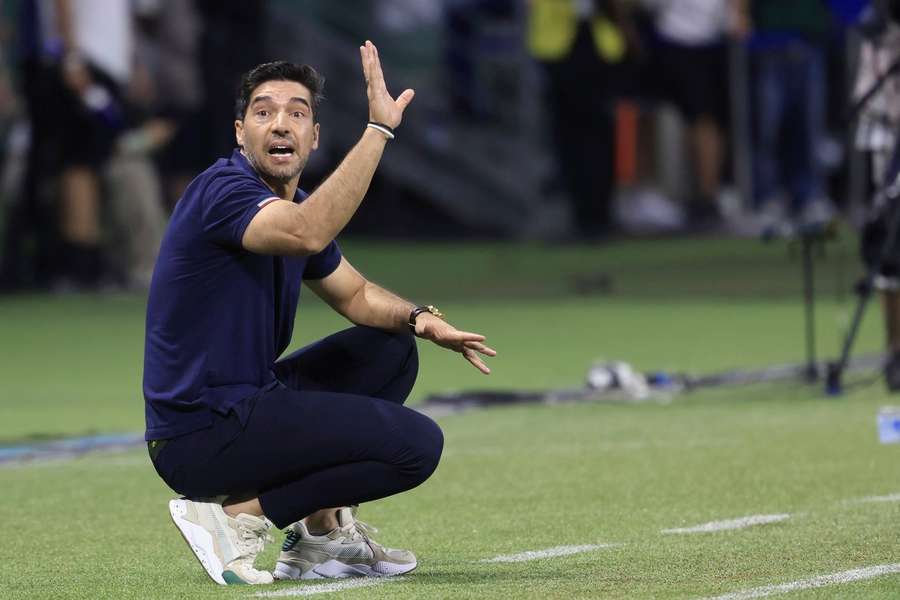 O time do técnico palmeirense pouco fez contra o Tricolor