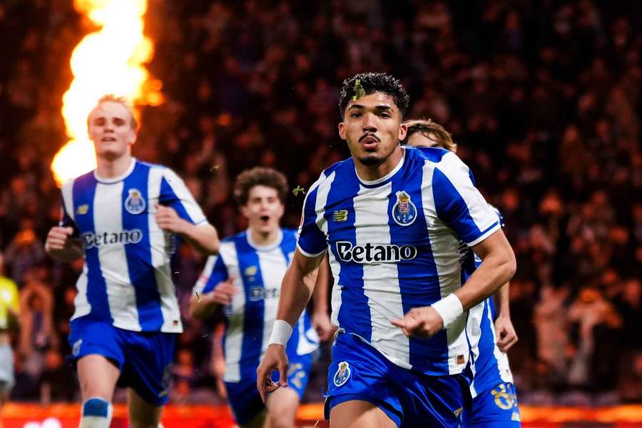 FC Porto segue na liderança isolada do campeonato