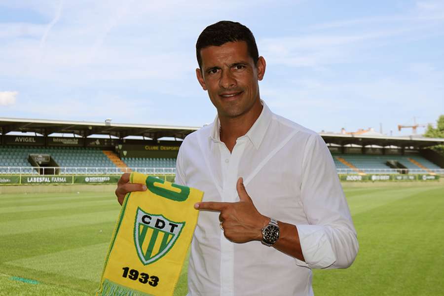 Ricardo Costa assinou por dois anos com o Tondela Ricardo Costa assinou por dois anos com o Tondela