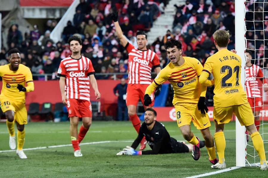 Pedri festeja su gol ante el Girona