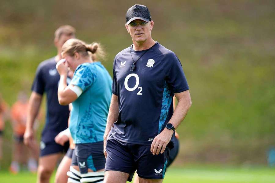 England's Mitchell shrugs off World Cup favourites label