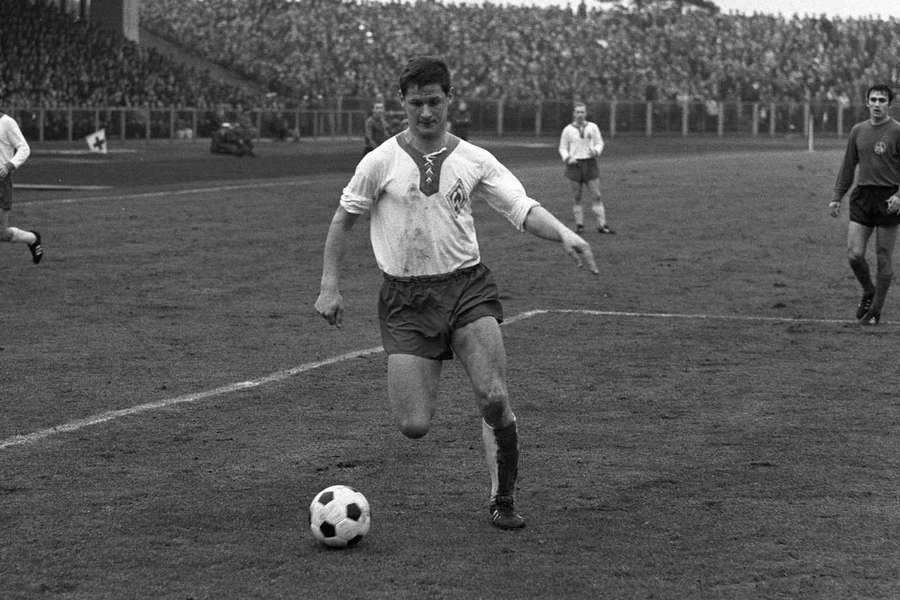 Lorenz im Trikot von Werder Bremen