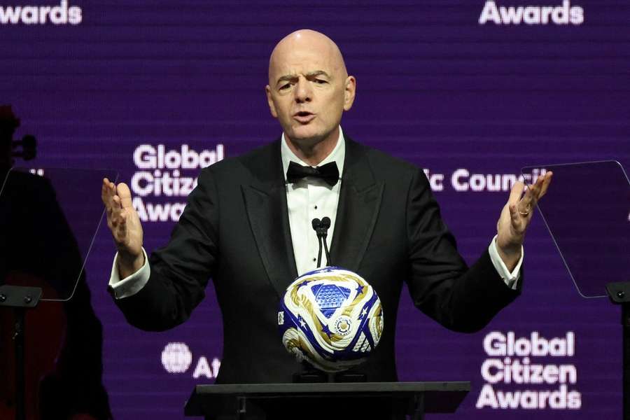 Infantino habla ante la prensa