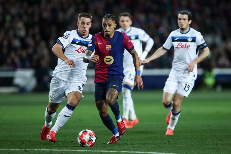 Atalanta înregistrează o remiză cu Barcelona, dar ratează calificarea în optimi