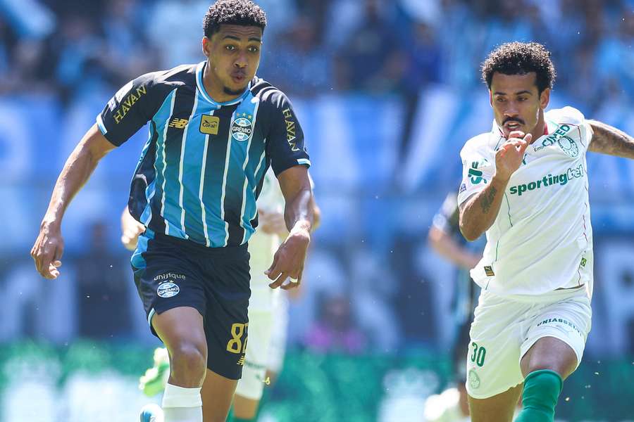 Palmeiras e Grêmio não saíram do 0 a 0 em Porto Alegre Palmeiras e Grêmio não saíram do 0 a 0 em Porto Alegre