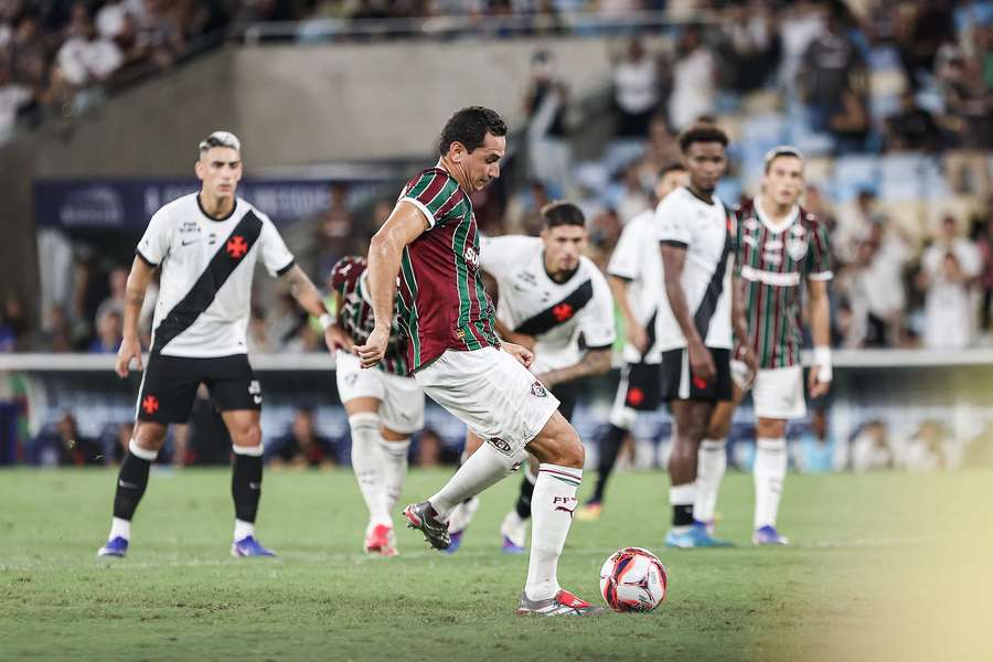 Ganso converteu a cobrança decisiva em Fluminense 1x1 Vasco