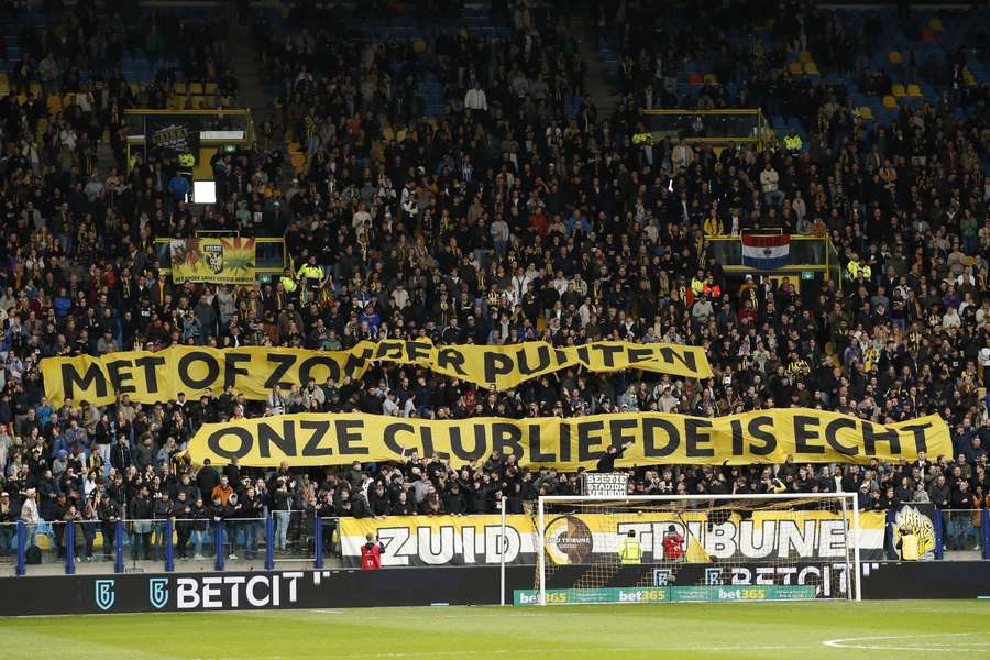 De fanatieke supporters van Vitesse 