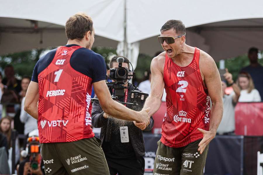 Perušič se Schweinerem nyní narazí na těžké soupeře. 