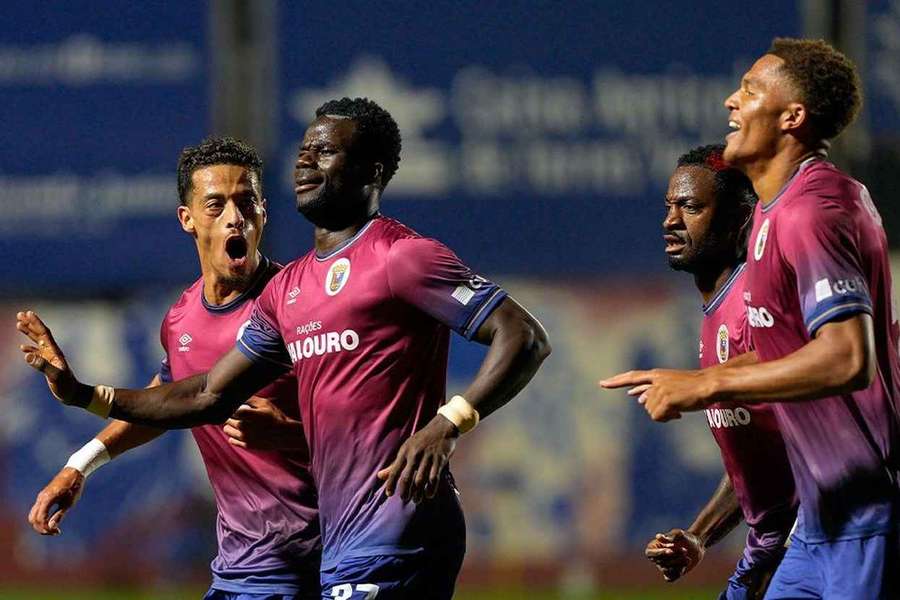 Abubakari marcou o único golo da partida Abubakari marcou o único golo da partida