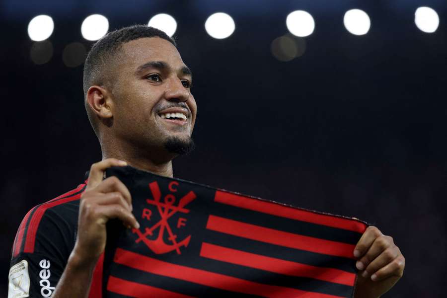 Samuel Lino vive grande fase no Flamengo Samuel Lino vive grande fase no Flamengo