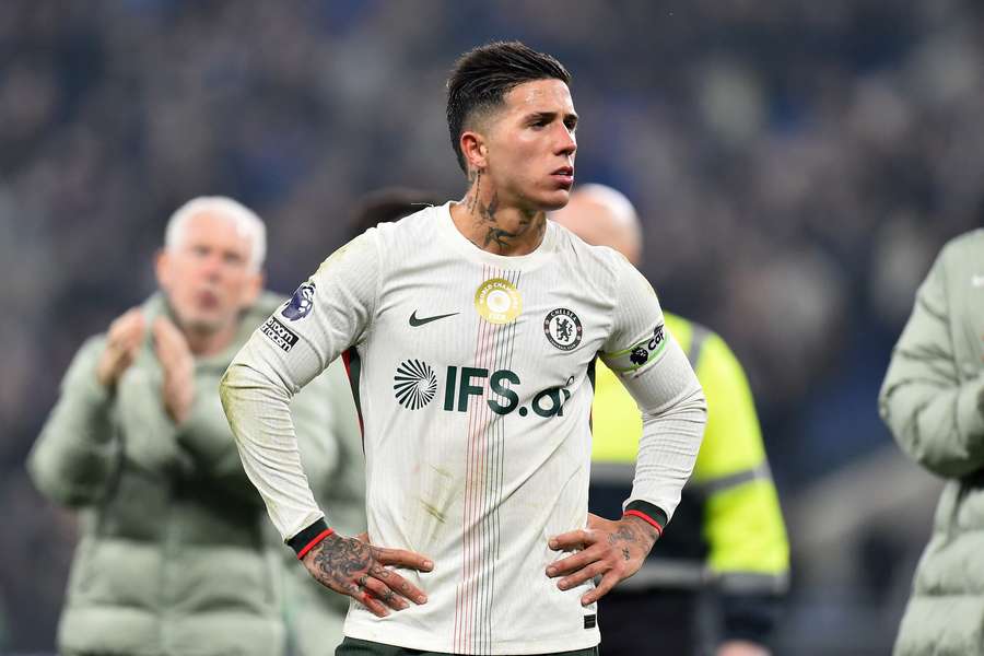 Enzo em destaque no Chelsea