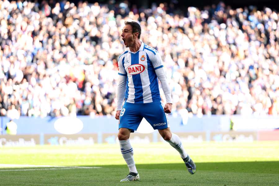 Kike García celebra un gol con el Espanyol