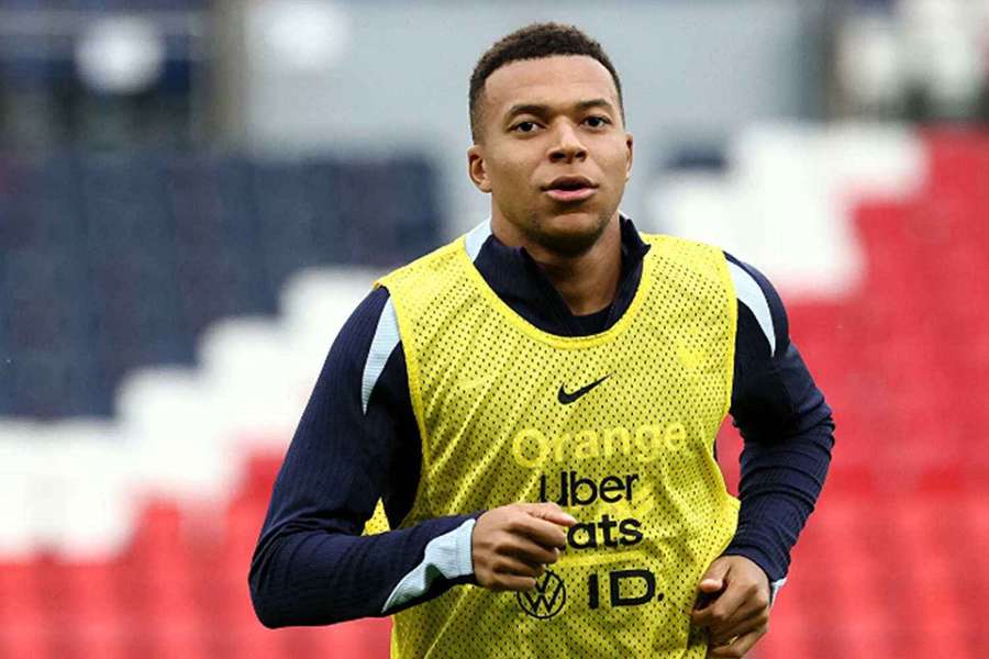 Kylian Mbappé je ve sporu s Paris Saint-Germain