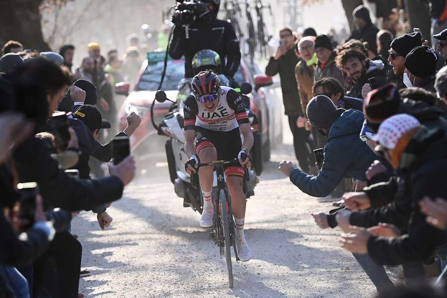 Tadej Pogacar gewann die Strade Bianche 2022.