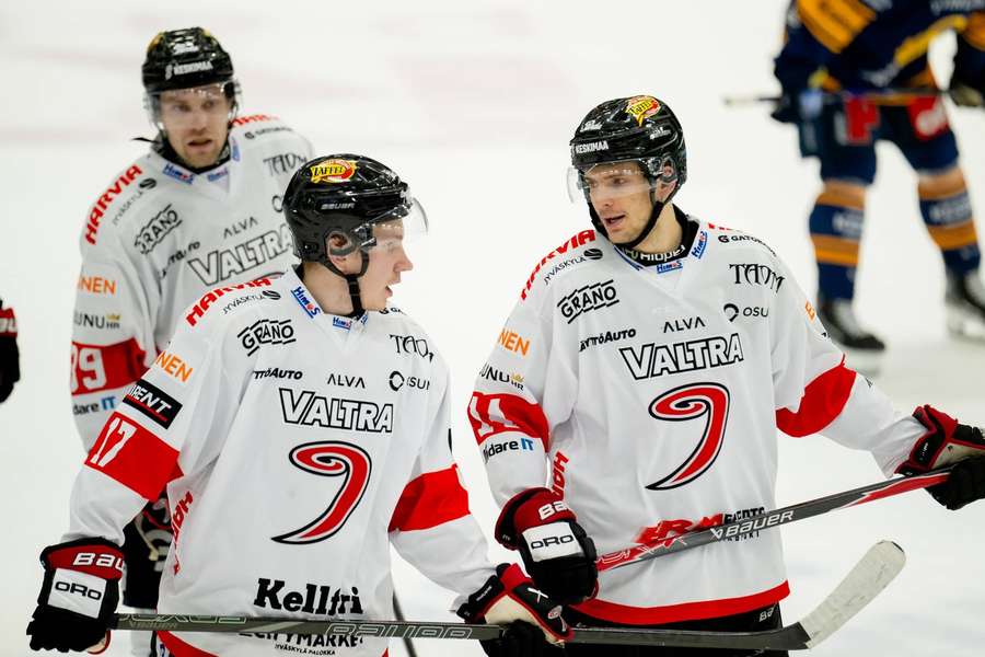 JYP remain third after holding off late Lukko challenge