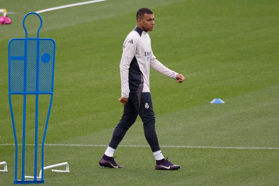Mbappé podczas sesji treningowej w Marid