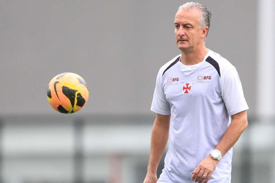 Dorival no comando do Vasco em 2013 Dorival no comando do Vasco em 2013