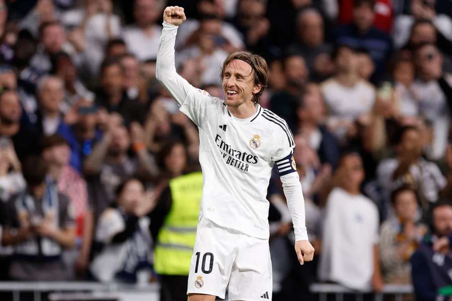 Luka Modric își sărbătorește golul marcat împotriva celor de la Girona.