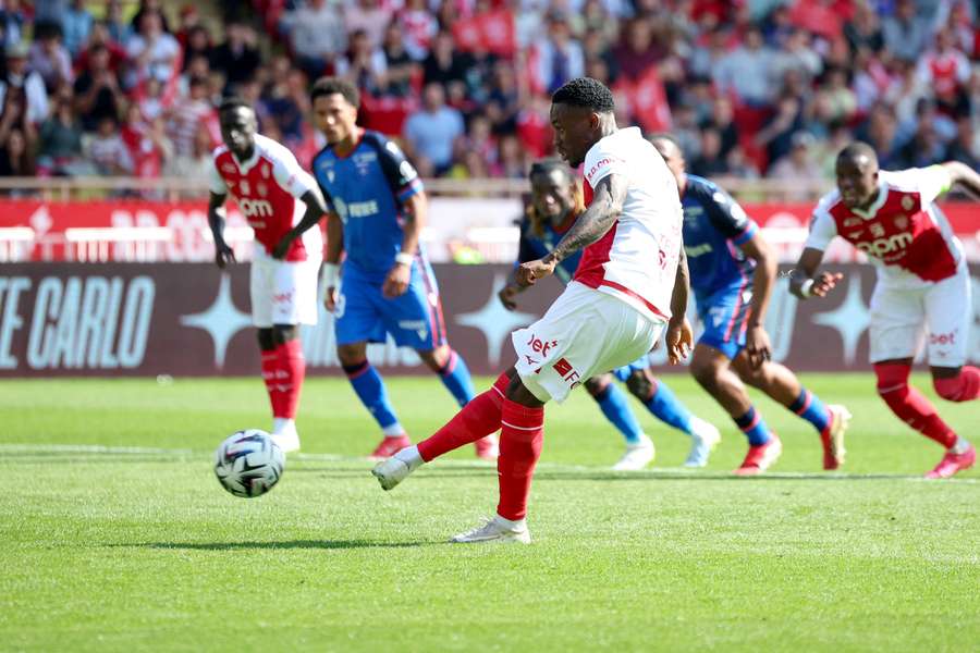Folarin Balogun nets from the spot for Monaco