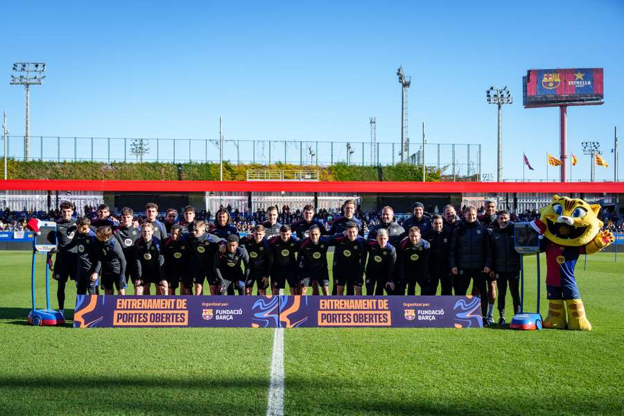 A equipa do Barcelona no regresso após a pausa de Natal