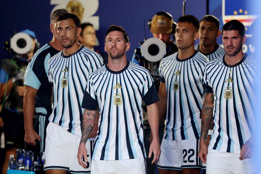 L'Argentine "donne tout pour" Messi, assure Lautaro Martinez L'Argentine "donne tout pour" Messi, assure Lautaro Martinez