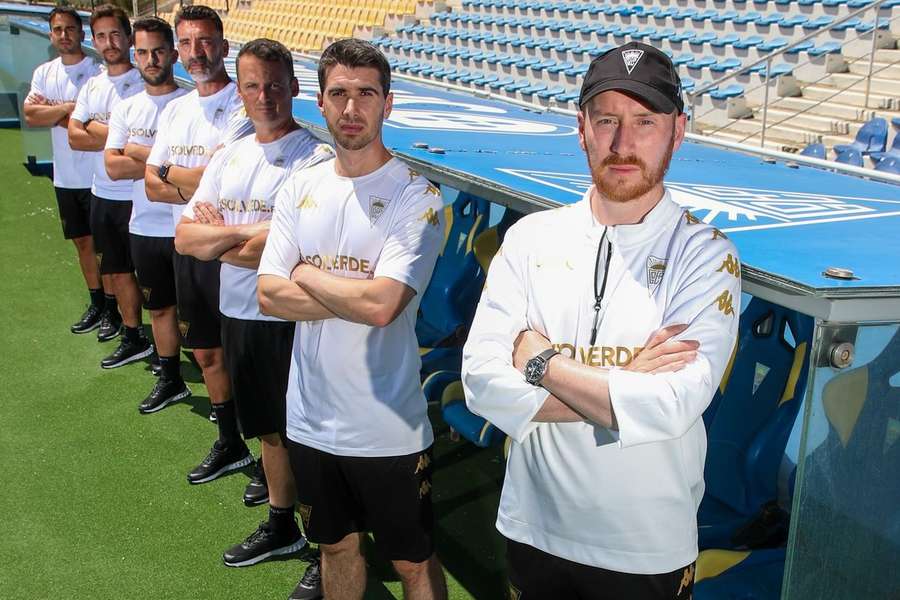 Ian Cathro lidera a nova equipa técnica do Estoril