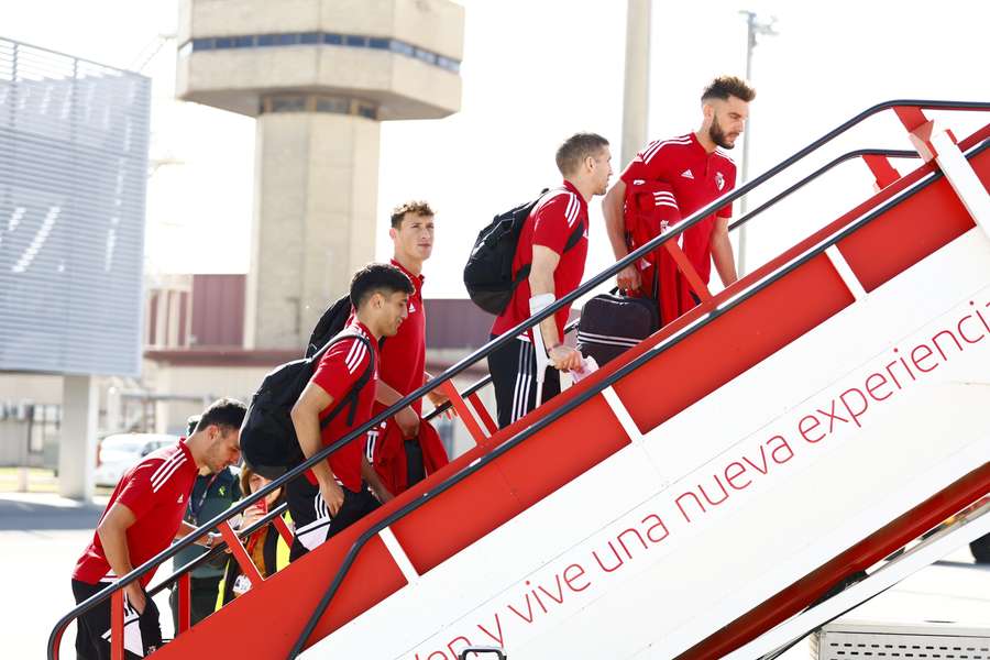 Osasuna también se lleva a todos sus futbolistas... e incluso a un exjugador