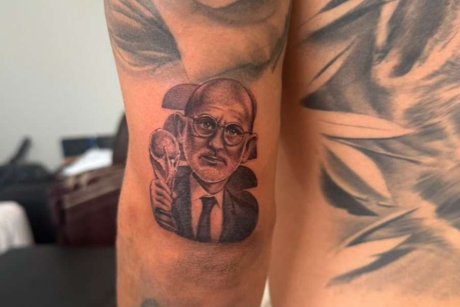 El nuevo tatuaje de Cucurella El nuevo tatuaje de Cucurella