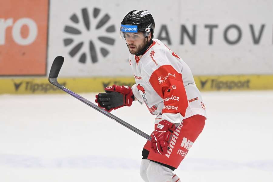 Petr Fridrich rozhodl zápas v Pardubicích. Petr Fridrich rozhodl zápas v Pardubicích.