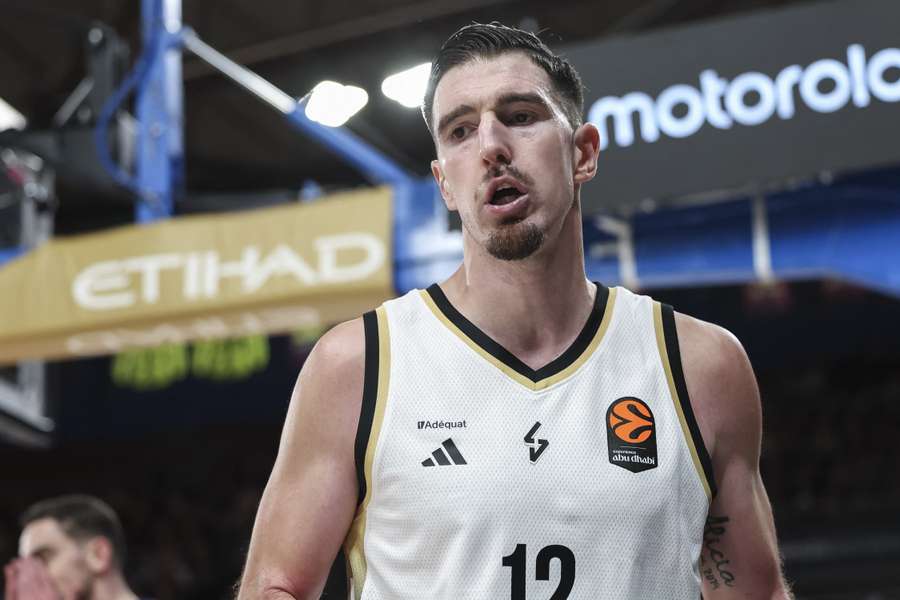 Nando De Colo et l'ASVEL encore en rade. Nando De Colo et l'ASVEL encore en rade.