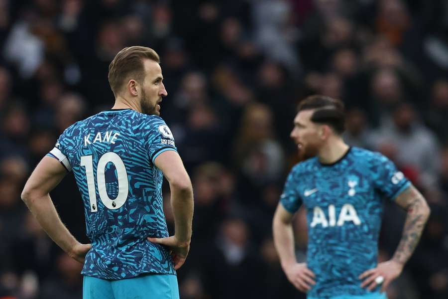 Thierry Henry e Jamie Carragher sublinharam que Harry Kane deve procurar um novo desafio na carreira 