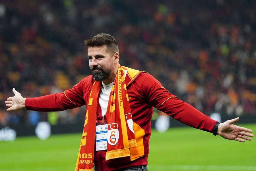 Baroš hrál také za Galatasaray.