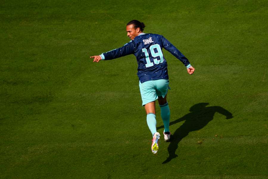 Leroy Sane, da Alemanha, deve começar entre os titulares contra o Paraguai.