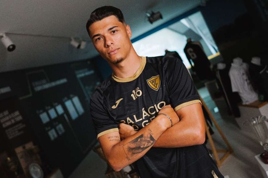 Diogo Almeida representou o Académico na última temporada Diogo Almeida representou o Académico na última temporada