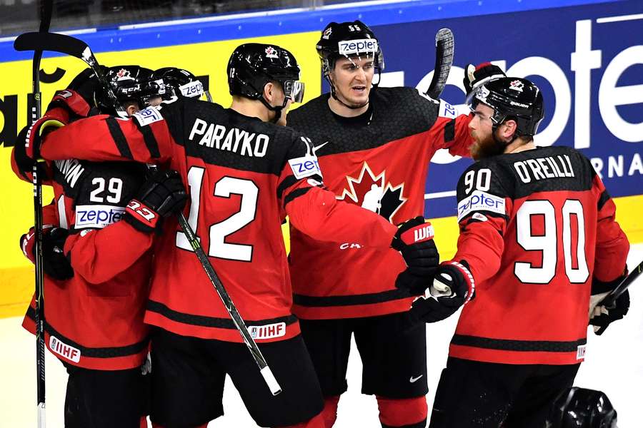 Scheifele został najlepiej punktującym zawodnikiem w historii Winnipeg Jets Scheifele został najlepiej punktującym zawodnikiem w historii Winnipeg Jets