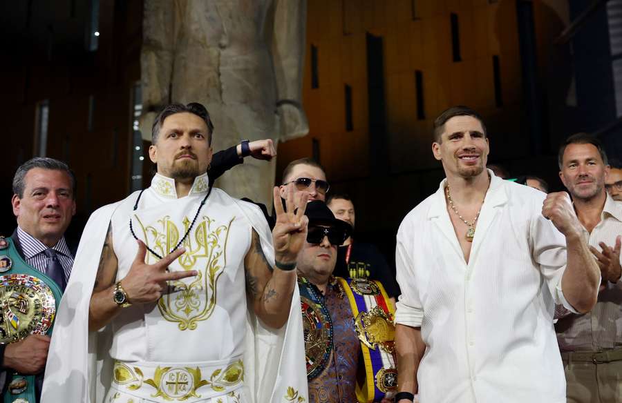 Oleksandr Usyk and Rico Verhoeven before the fight
