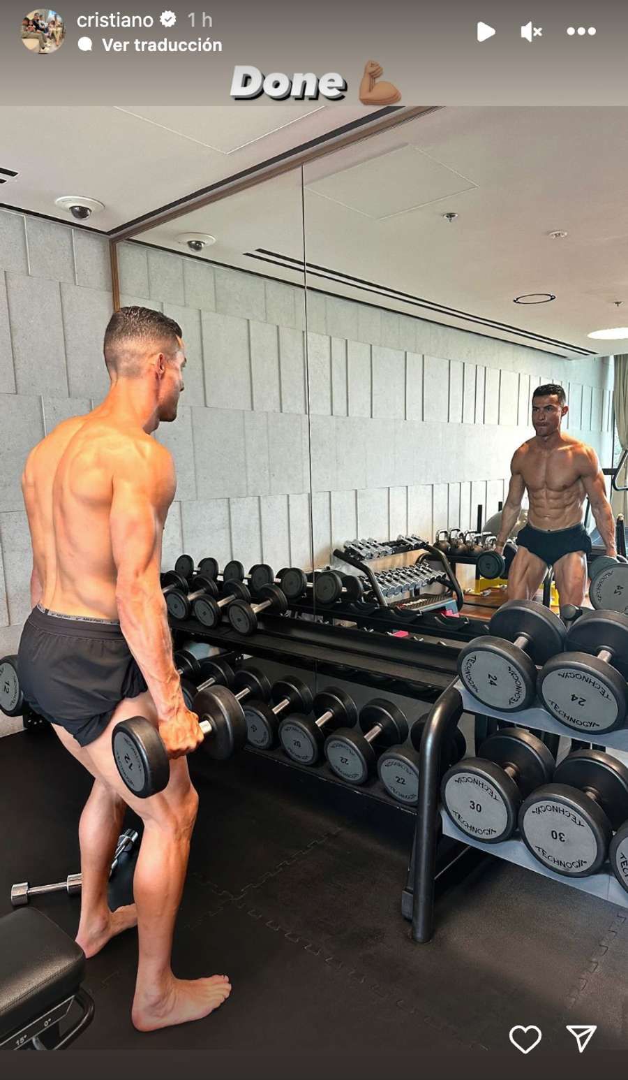 Cristiano Ronaldo entrenando en el gimnasio