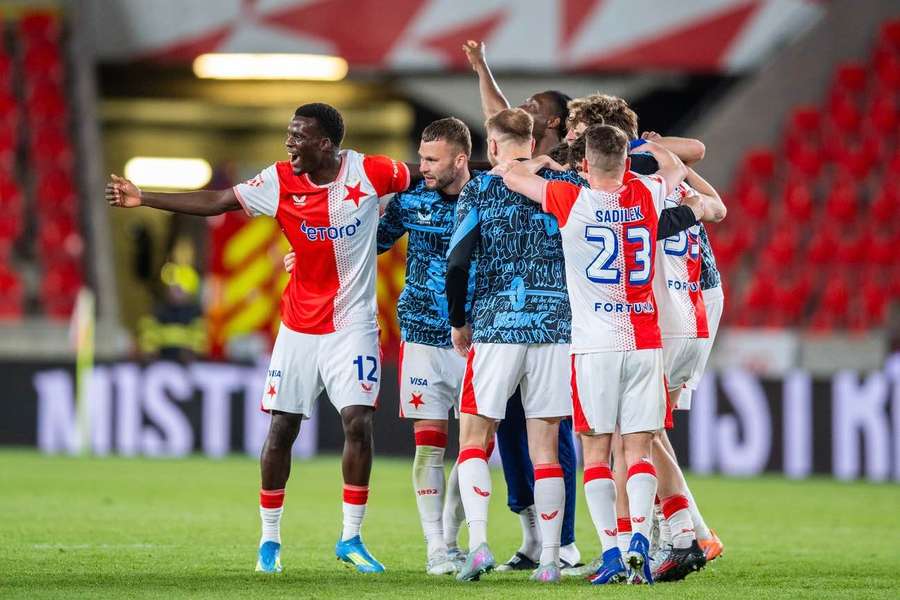Tohle je nejsmutnější titul, říká expert na konto Slavie. Chorého a Douděry se zastal