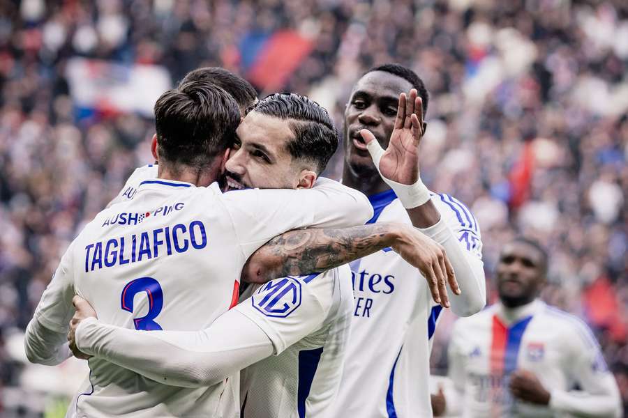 Lyon byl kvůli finančním problémům přeřazen do Ligue 2.